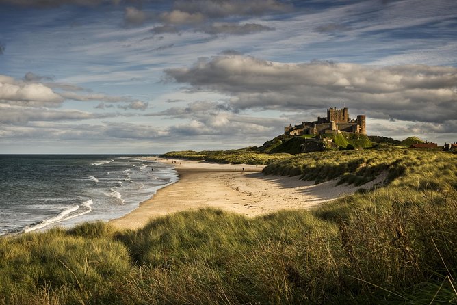 1 Day Alnwick Castle, Holy Island & Scottish Borders - Alnwick Castle for Harry Potter fans and castle lovers