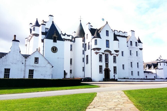 2 Days on the Loch Ness Canal of Caledonia and the Highlands - Fort Augustus and the canal locks