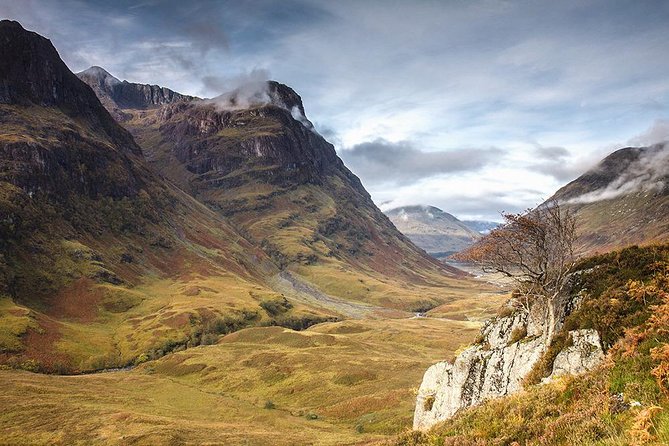 2 Days Private Custom Tour of Scotland from Edinburgh - The private group format and who gets the best value