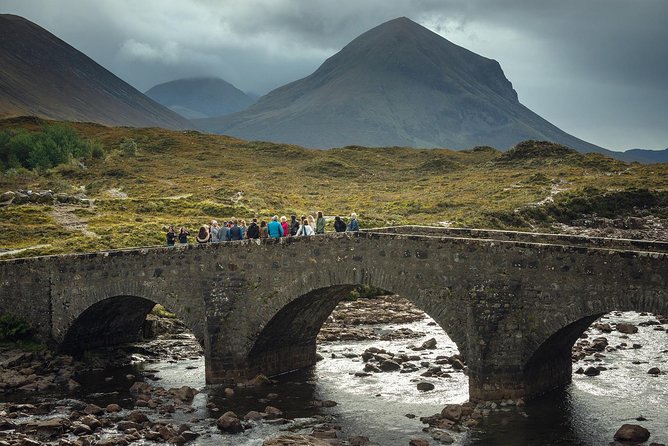 3-Day Isle of Skye Inverness Highlands and Glenfinnan Viaduct Tour from Edinburgh - Day one: the Kelpies, Glencoe, and Glenfinnan