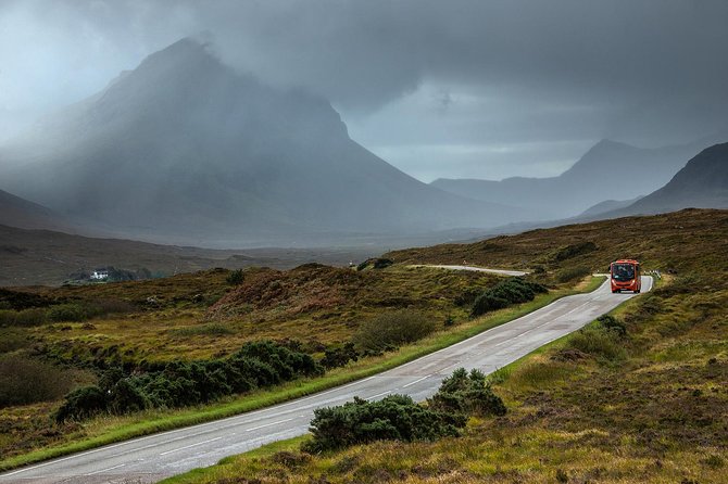 3-Day Isle of Skye Inverness Highlands and Glenfinnan Viaduct Tour from Edinburgh - Day three: Loch Ness, Culloden, and Clava Cairns