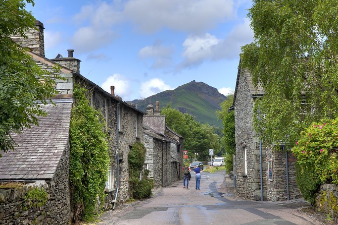 3-Day Lake District Explorer Small-Group Tour from Edinburgh - What the guide adds to the trip