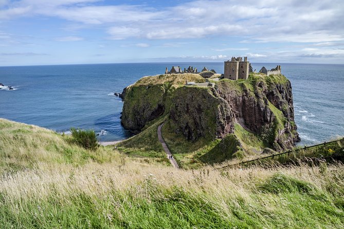 4-Day Scottish Castles Experience Small-Group Tour from Edinburgh - Day one: royal Falkland, St. Andrews, and Dunnottar