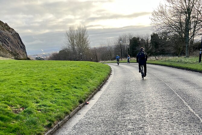 'A wee pedal's' E-bike tour of Arthur's Seat and beyond - Craigmillar Castle and the Victorian railway tunnel