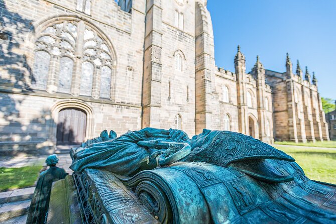 Aberdeen Historical Walking Tour - Old Town House, Mercat Cross, and a secret grate