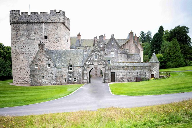 Aberdeenshire Private Half Day Castle & Historic Building Tour - What Malcolm adds to the day