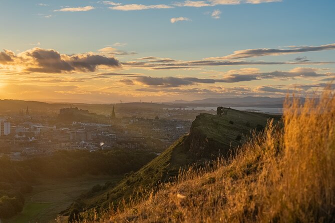 Arthur's Seat Sunset Hike with Mountain Guide - Starting beside the Palace of Holyroodhouse