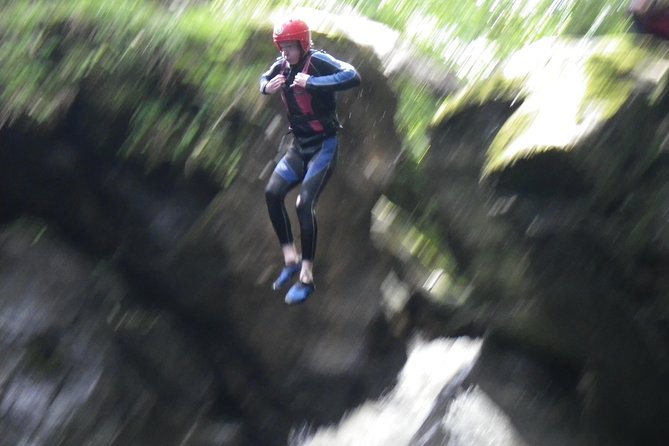 Canyoning Half-Day Trip at Keltneyburn from Aberfeldy - Who should book the Keltneyburn trip?