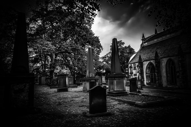 City of the Dead Haunted Graveyard Tour - Key points at a glance