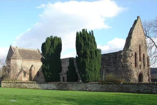 Clan Tour - OUTLANDER series and Loch Ness - Great Glen Distillery and a taste of local enterprise