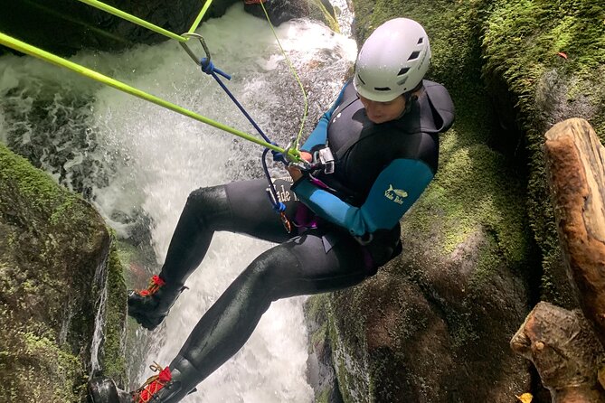 Discover Canyoning in Dollar Glen - Dollar Glen is more than a walk through a stream