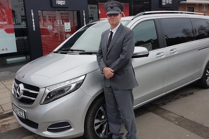 Edinburgh Airport to Glasgow City Chauffeured Hire Driver - Final Take: A Strong Choice for a Full Group