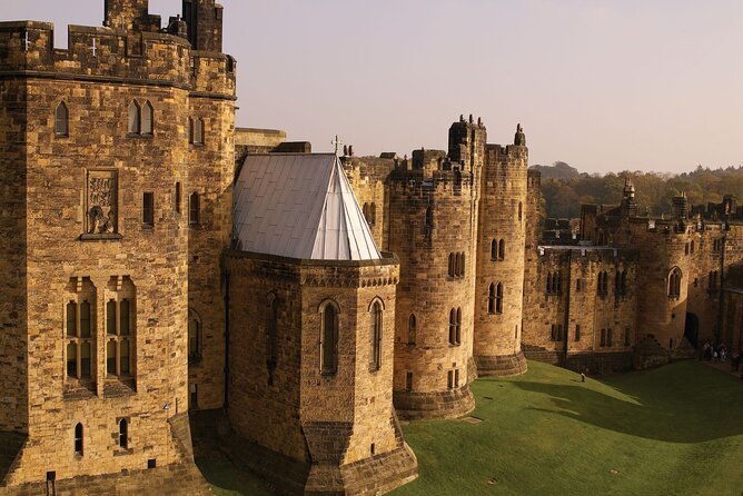 Edinburgh: Alnwick Castle & The Borders Hogwarts Filming Location - The 8:15 am departure from Edinburgh