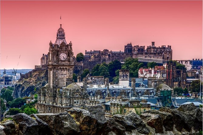 Edinburgh Castle Guided Tour - Tickets Included - Entering Edinburgh Castle and meeting the outdoor tour