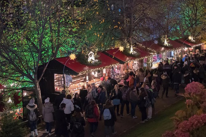Edinburgh Christmas Tour, Highlights & Hidden Gems with a Local - What the private format is really worth