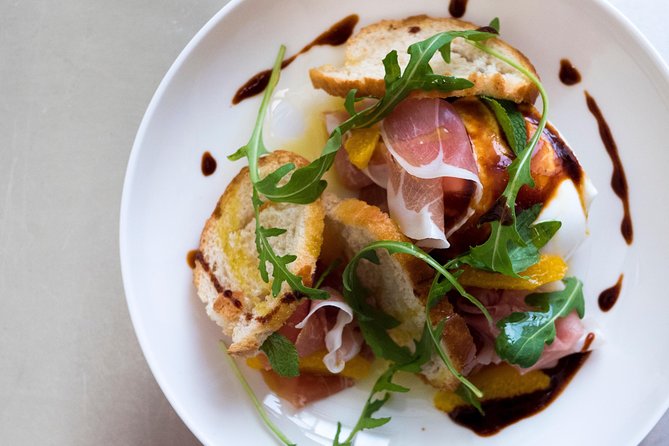 Edinburgh Food Tour with a Local Foodie Custom & Private - Edinburgh’s food story on foot