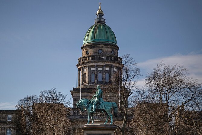 Edinburgh Full Day Walking Tour with Castle Included -Small Group - Edinburgh Castle, included at the right point in the day