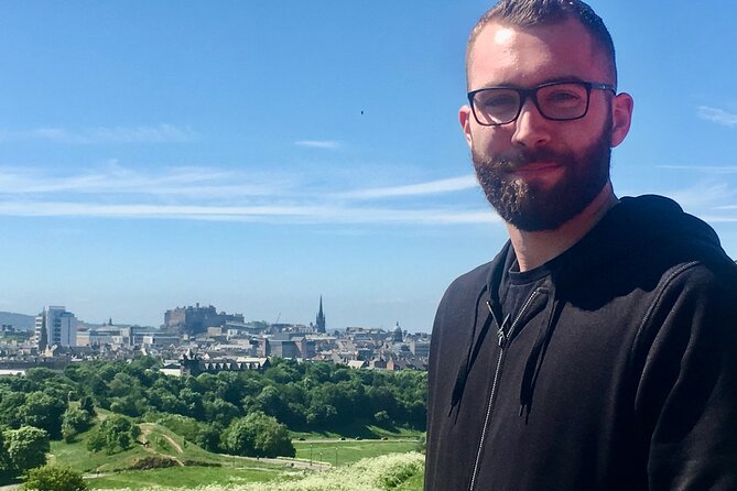 Edinburgh Highlights & Hidden Gems: Private Tour with a Local - Old Town, the Royal Mile, and Edinburgh Castle