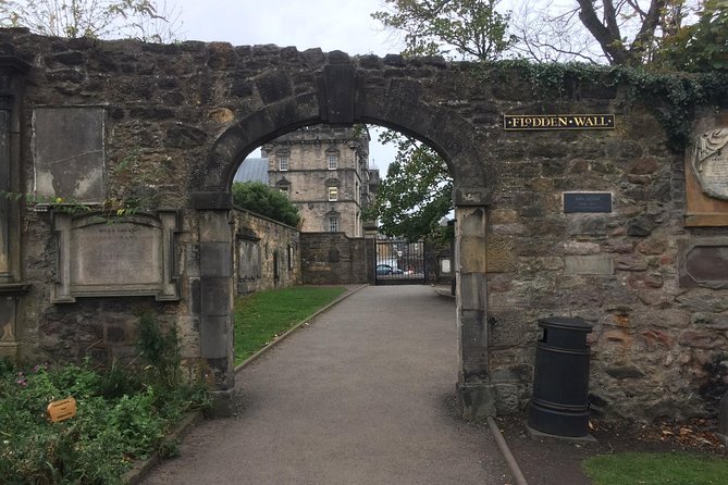 Edinburgh: History Lovers Old Town Walking Tour - Starting above the Old Town on Princes Street