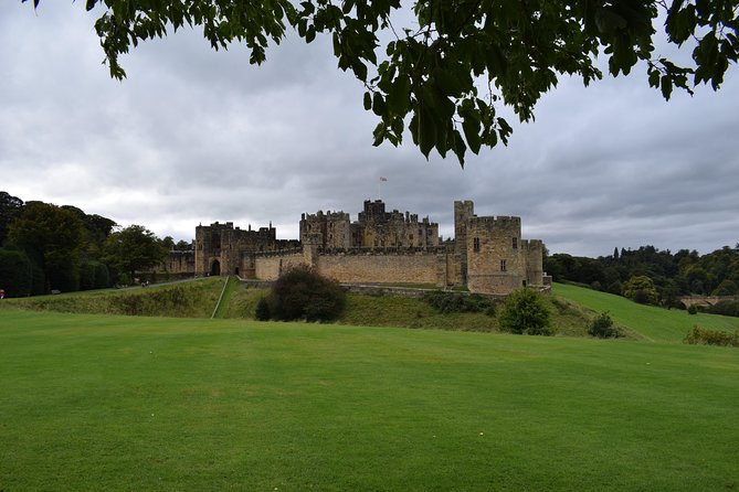 Edinburgh: Holy Island, Alnwick Castle & Kingdom of Northumbria - Is the $87.34 price good value?
