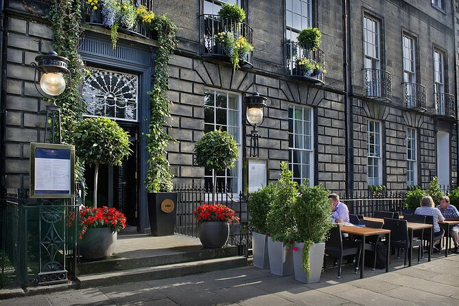 Edinburgh Luxury Private Food & Drink Tour with Eat Walk Tours - The guides are a major part of the value