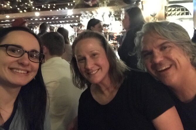 Edinburgh Night Tour with a Local Guide: Private & 100% Personalized - George Street for cocktails and wine