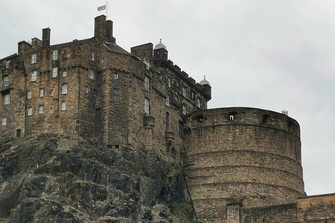 Edinburgh Old Town Private Self-Guided Tour - The Hub and Edinburgh Castle