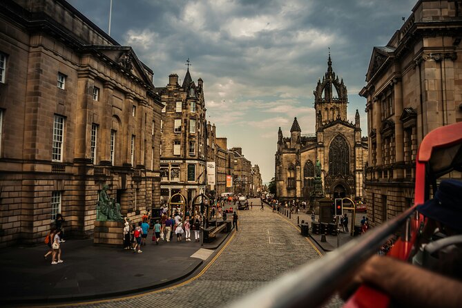 Edinburgh: Old Town's Highlights Walking Tour - Why the two-hour format works