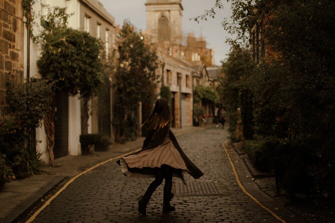 Edinburgh Photo Shoot - capture your memories ! - Starting at the Writers’ Museum and Lady Stair’s Close