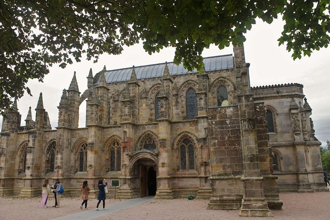 Edinburgh: Rosslyn Chapel, the Borders & Glenkinchie Distillery - Who should book this Scottish Borders tour?