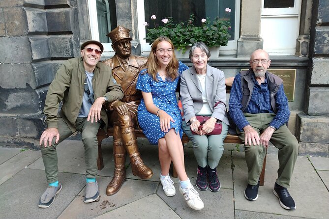 Edinburgh: The People's Story - Private Walking Tour - Starting beside Edinburgh Castle