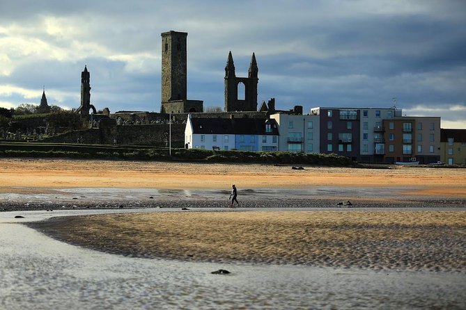 Edinburgh to St Andrews private driving tour - Walking through the University of St Andrews