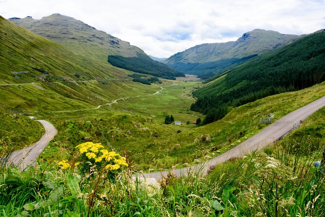 Edinburgh: West Highlands Privately Guided Day Tour in Luxury MPV - Kilchurn Castle beside Loch Awe