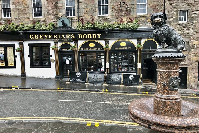 Essential Walking Tour of Edinburgh's Old Town - Walking the Royal Mile from St Giles’ to Canongate