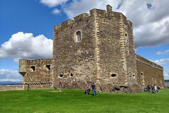 Five Outlander locations , Outlander film locations tour - Midhope Castle, Jamie’s Lallybroch