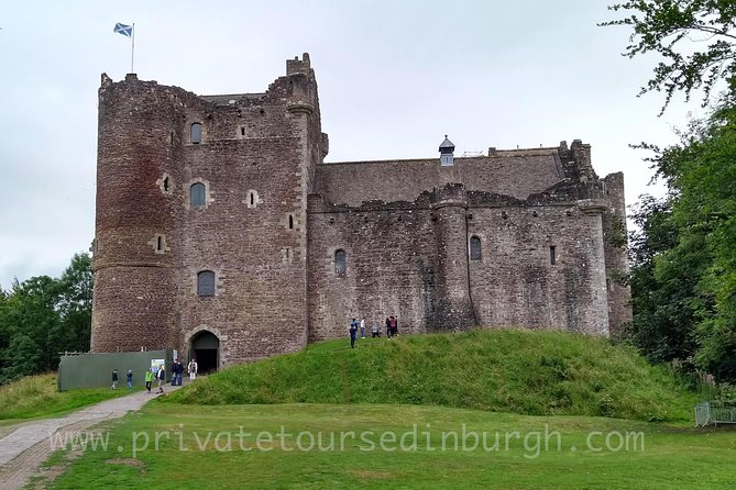 Five Outlander locations , Outlander film locations tour - Doune Castle, Castle Leoch and more