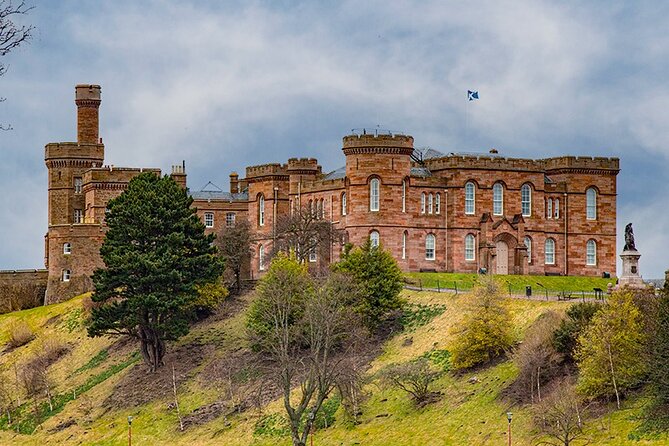 From Inverness to Loch Ness , Cawdor Castle , Culloden and more - Key points at a glance