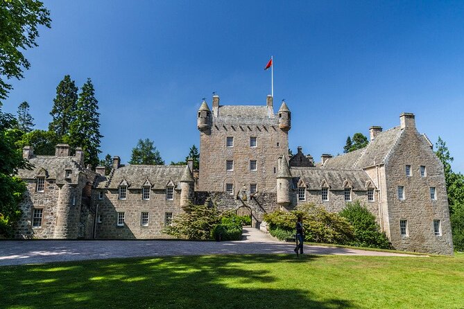 From Inverness visit Loch Ness, Culloden & Cawdor Castle Day Tour - Inverness through Jacobite and civic landmarks