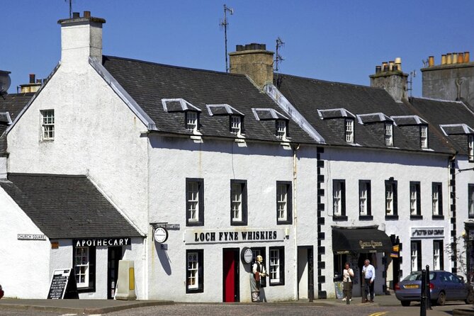 Full-Day Highland Lochs Glens and Castles Tour from Edinburgh - Luss and the final look at Loch Lomond