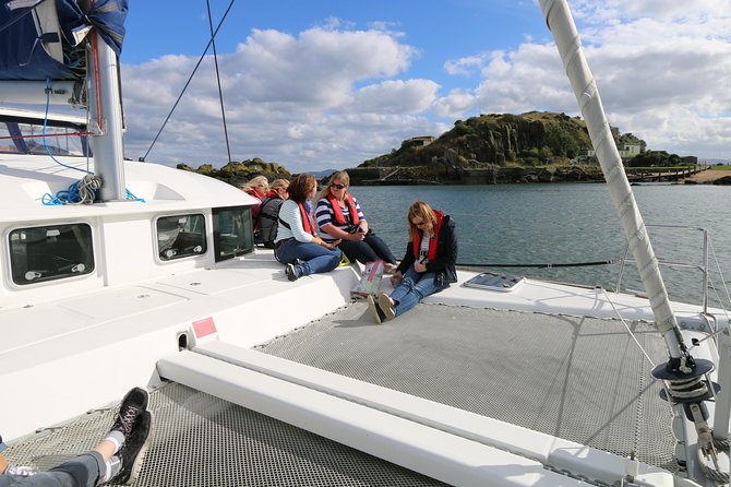 Full Day Sailing Trip - Inchgarvie and Inchcolm Island from the water