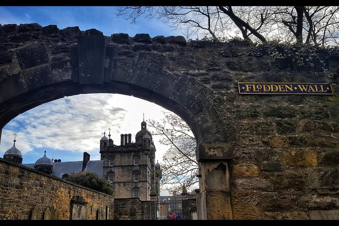 Ghost Tour in Spanish - What the 8:15 p.m. ghost walk is really about
