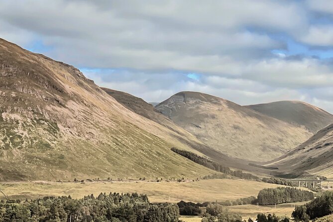Glenfinnan Viaduct Glencoe Fort William Private Tour Glasgow - Coffee and Highland cows in Perthshire
