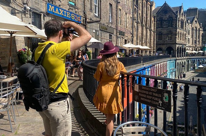 Guided 60-Minute Photography and sightseeing Tour in Edinburgh - Bakehouse Close: finding an Old Town angle