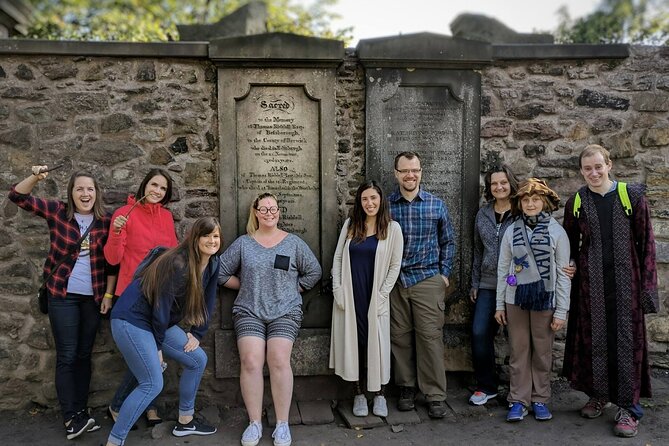 Harry Potter Tour & Edinburgh Castle Visit - Waverley Station and the railway connection