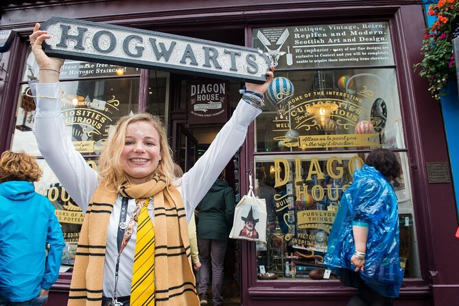 Harry Potter Tour & Edinburgh Castle Visit - Starting at Tron Kirk and the Royal Mile