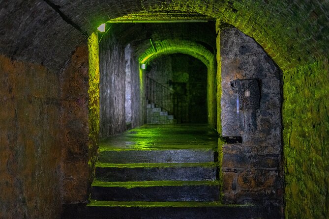 Haunted Vaults and Graveyard Walking Tour in Edinburgh - Greyfriars Graveyard after dark