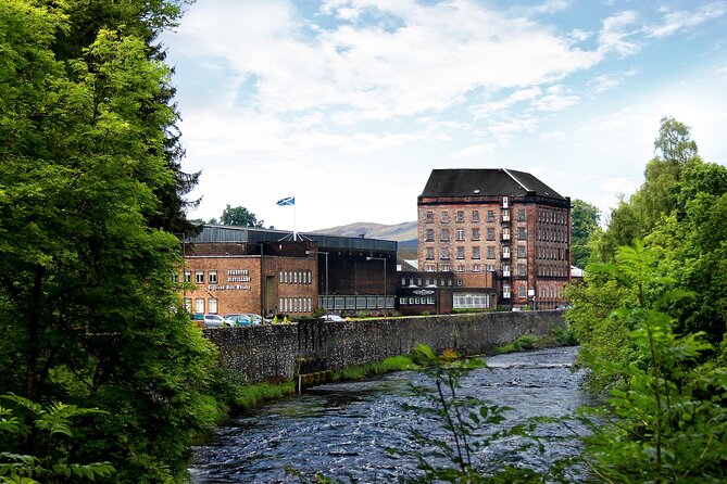 Highlights of Scotland Private Day Tour from Glasgow - The guides make the private format work