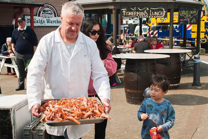 Historical Tour and Seafood Experience - Group size, vehicles, and cruise-ship timing
