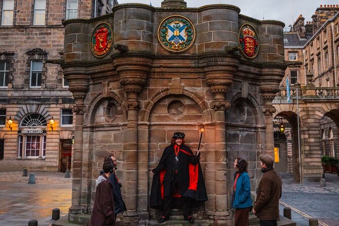 Immersive Old Town Ghost Walking Tour in Edinburgh - Practical details that affect your visit