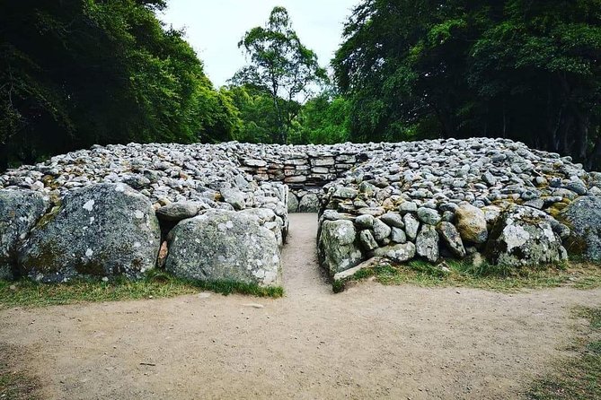 Invergordon Port Loch Ness Tour - Clava Cairns: a quiet start among ancient stones